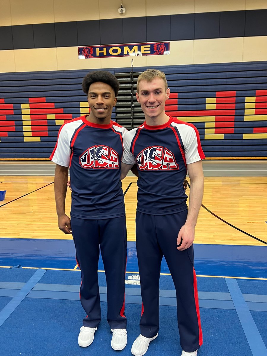 ExperienceOFHS's tweet photo. Jermaine &amp; Carter are cheering for #TeamUSA at the @ICUcheer Junior Co-Ed Championships on Wed! Bengals: to show our support, wear red, white, &amp; blue on Wed. so we can send them some #BengalSpirit down to Orlando where their competition is! #TheBengalWay #BengalssupportingBengals https://t.co/lwaGKYQYpK