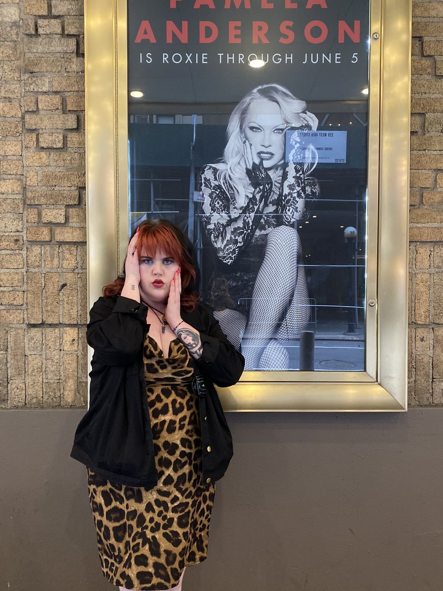 mrslangone46's tweet photo. @pamelaanderson your biggest fan, Paulie is here and queer and ready to watch you slay! ❤️💋 https://t.co/WzOYcj1zFm