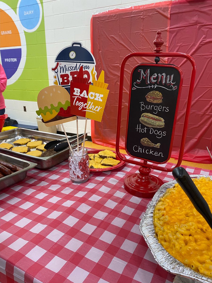 RBWTinyTigers's tweet image. RBW got to celebrate the amazing Mr Bossout today! He will be missed but everyone is excited for all his new retirement adventures! #GrillinAndChillin #OnceATigerAlwaysATiger