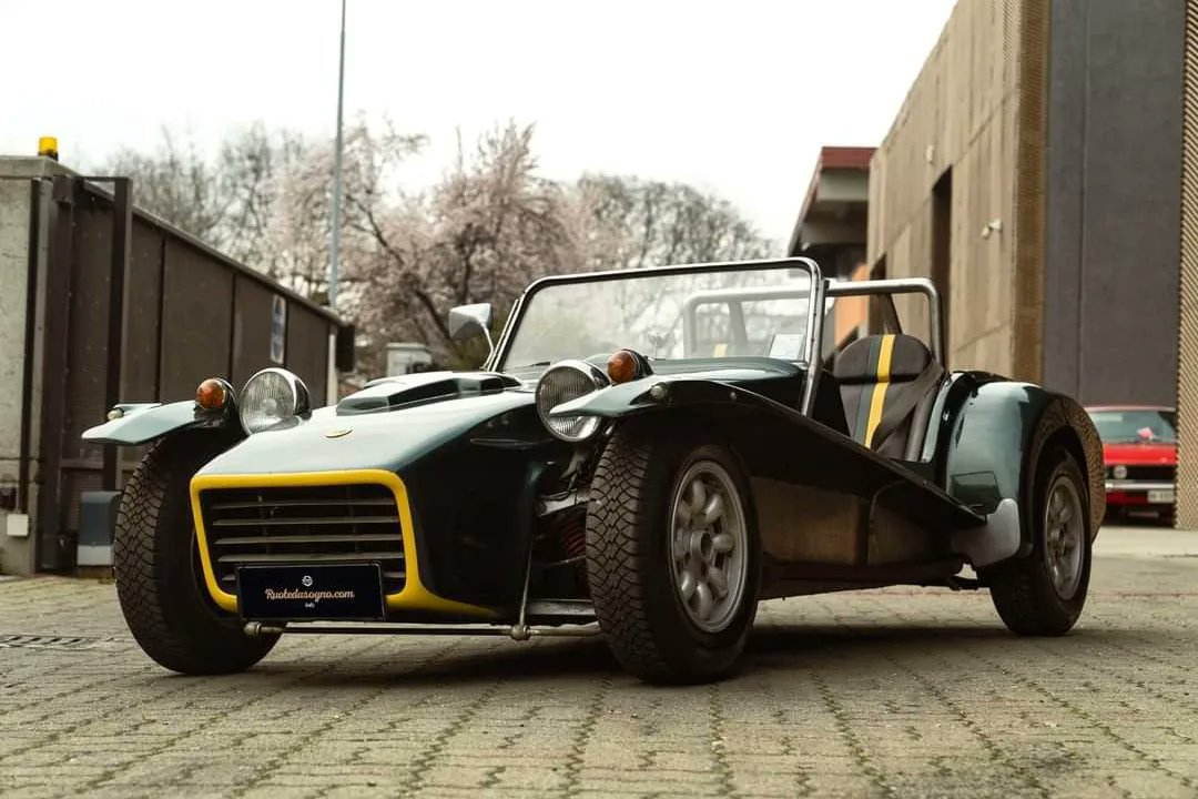 car_weekend's tweet photo. El Lotus Seven es un automóvil deportivo de techo abierto y dos asientos, fabricado por Lotus Cars entre los años 1957 y 1975.
¿Te gustaría verlo en el Monterrey Car Weeken?
Boletos a la venta en: https://t.co/ke1jQTa0yI
#MonterreyCarWeekend #AutoExperience #autosexhibicion https://t.co/VQC3jr3FOo