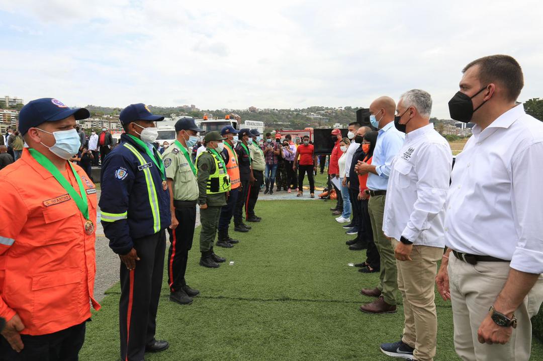 Felicito el exitoso despliegue del Dispositivo Semana Santa Segura 2022. La FANB, PNB, Bomberos, Protección Civil y todos los Cuerpos de Seguridad, estuvieron desplegados, garantizando que el pueblo disfrutara con tranquilidad las maravillas de Venezuela. ¡Nuestro Agradecimiento!