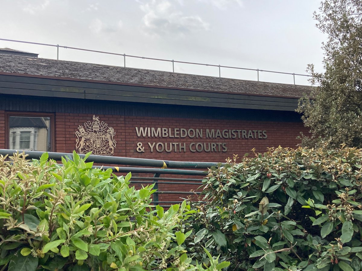 Last week visited Wimbledon Magistrates Court, my first visit to a magistrates in my year of office, which is about to end! Great to discuss their success in reducing the backlog of cases and the advantage for justice of greater diversity and young people in the magistracy.