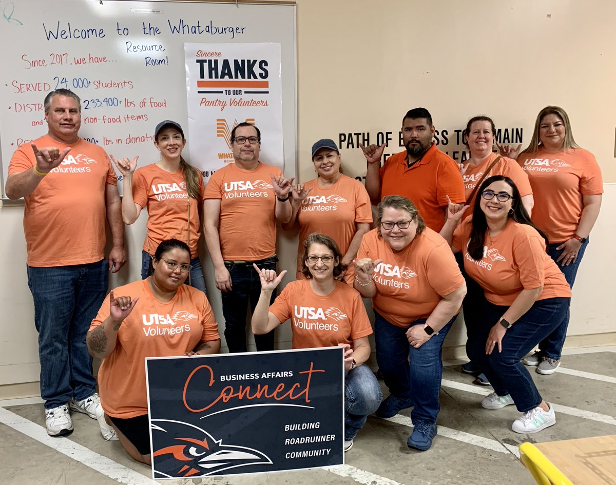 UTSAvpba's tweet photo. I am very proud of all of our Business Affairs team members who volunteered during UTSA Day of Service this weekend! Together, our Roadrunners continue to make a meaningful impact on our community.
#UTSA #BirdsWhoServe #UTSADayofService
@UTSAlead_serve https://t.co/w1QdvP6MTj