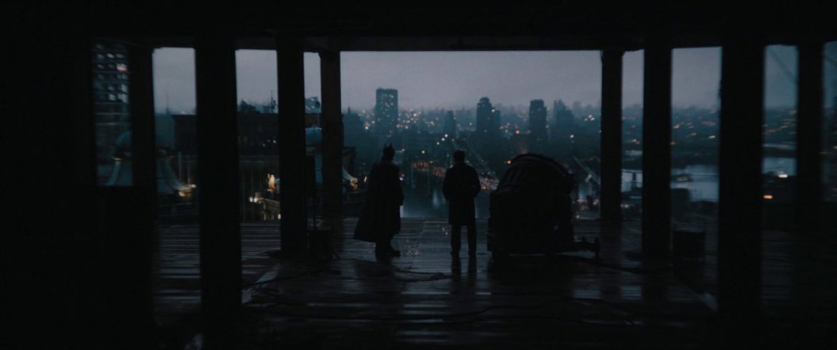 TheCinesthetic's tweet photo. The Batman was released on this day 1 years ago.
https://t.co/tBb9cttpNf