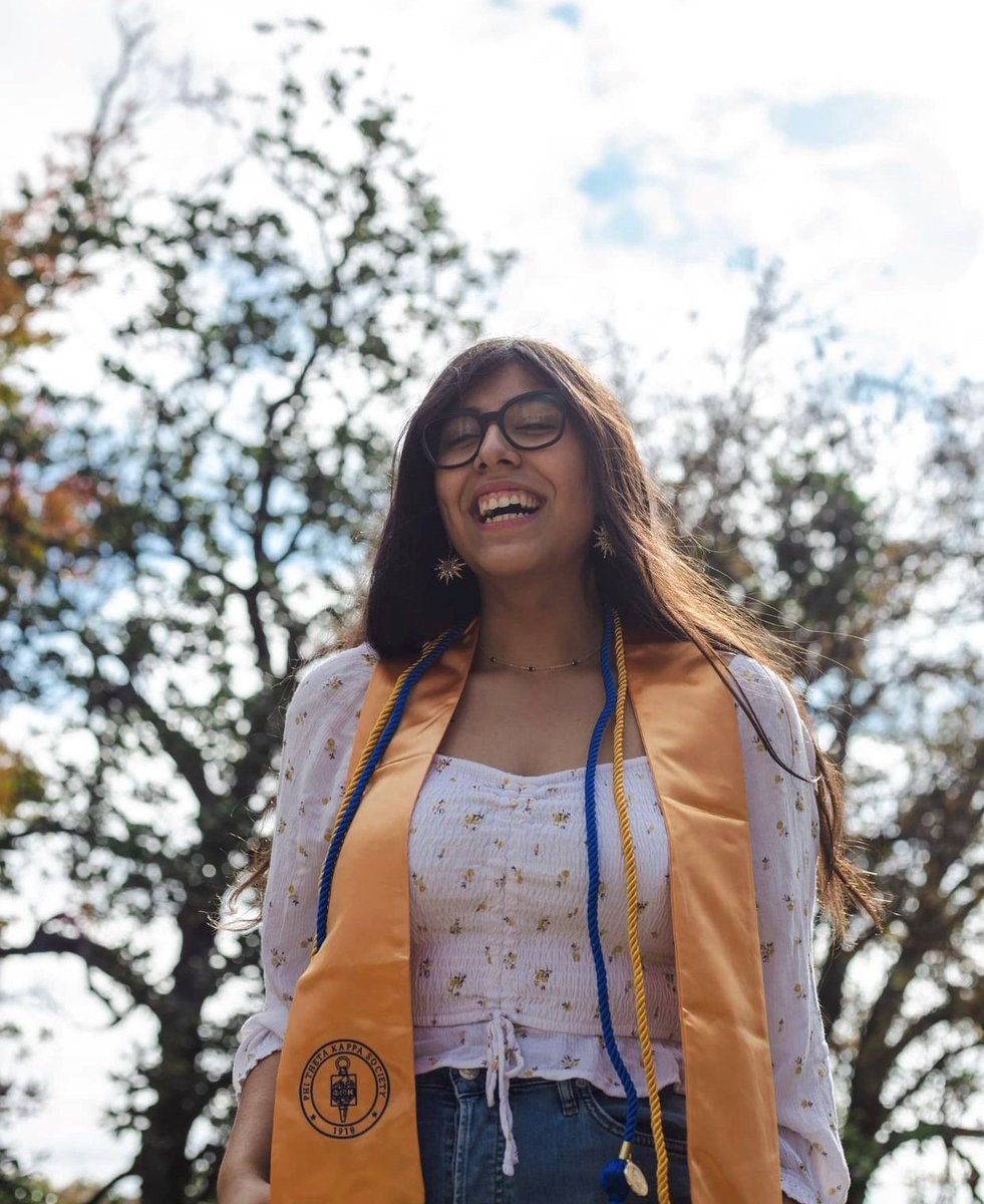 PHITHETAKAPPA's tweet photo. Grad sale alert! Get 20% off your purchase of graduation regalia with the code GRAD22. 🎓

Offer ends April 24th! #PTKGrad 

https://t.co/l0sThwjzR8 https://t.co/peaaGuWrRD
