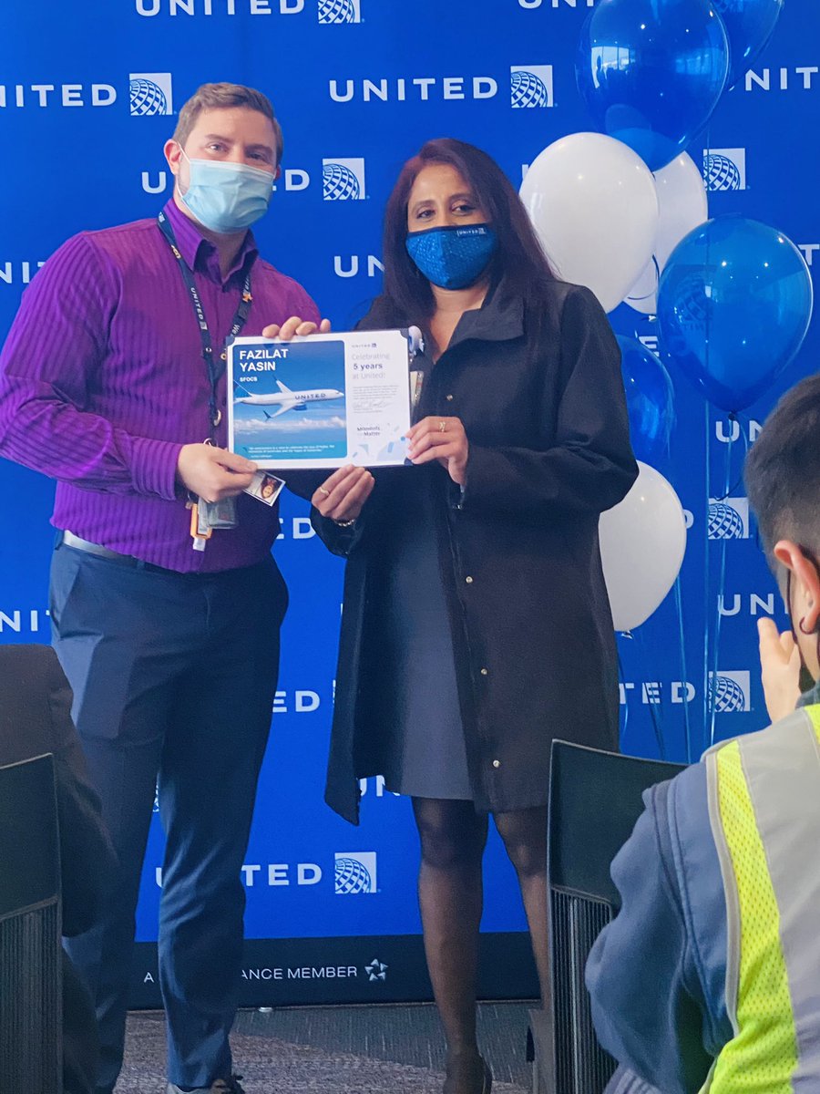 CS and Ramp celebrating milestones. Love my job ✈️💯🙏🏻❤️🙌