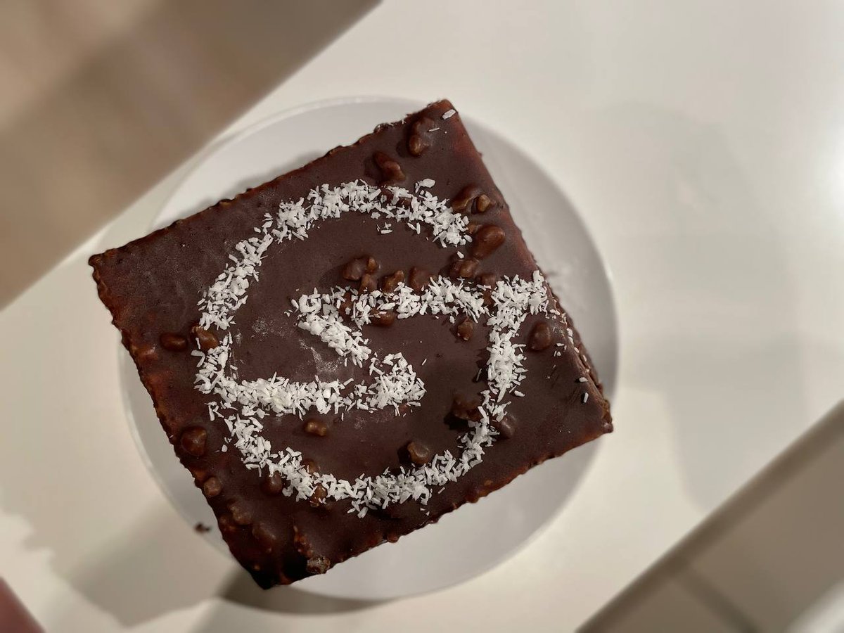 Monferran7's tweet photo. Hey! Who wants such a delicious pie? Everything for team @SubQueryNetwork!!!!😍🚀
#SubqueryFood #SubqueryApril 

Hey friends!!! 😄😄😄@AlinaKi23944248 @FlyGeorge2 @SangamSadhana2 https://t.co/j1aOE1oBTg