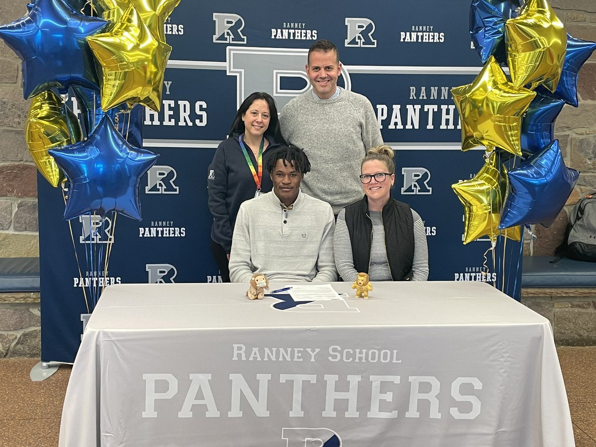 RanneyAthletics's tweet image. #signingday2022 #CharlesInCharge