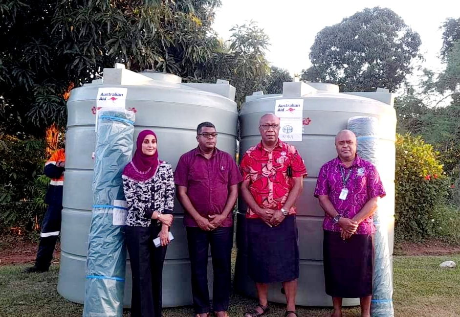 AdraFiji's tweet photo. @AdraFiji handed over 7 water tanks &amp; sarlon shades to the @FijiAgriculture
to assist farmers &amp; communties who continue to struggle after TC Yasa &amp; the C19 pandemic thanks to the funding support from @AusHPship. Click on the link ⬇️ for more details🤚
https://t.co/lL26tILlJh https://t.co/uwaPvExS1w