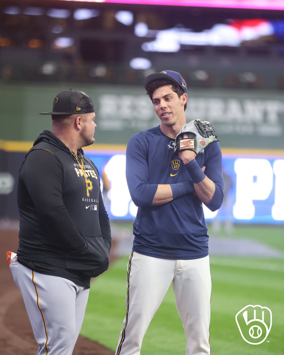 Brewers's tweet photo. Welcoming back an old friend tonight.

#ThisIsMyCrew https://t.co/cm5KaEgGze