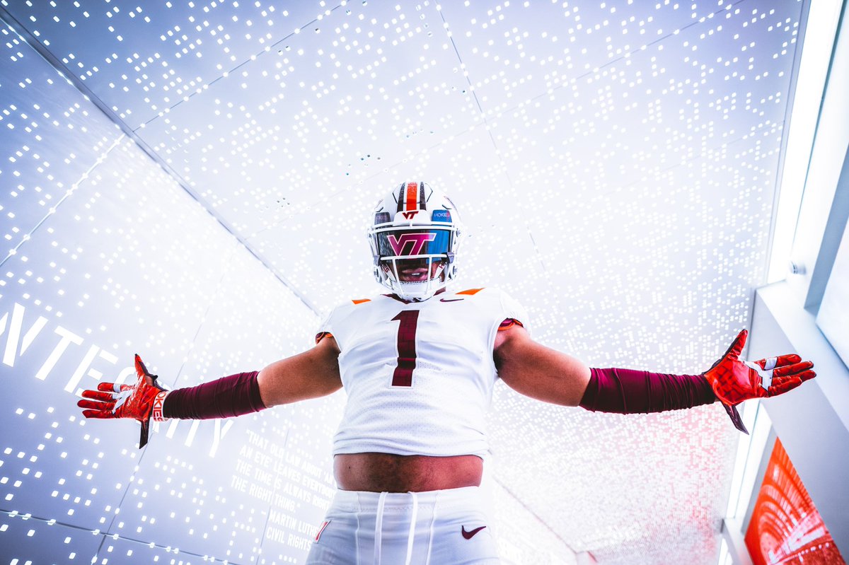 Great time at Virginia Tech this weekend #GoHokies🦃🧡 @CoachPrioleauVT <a href="/lino_lupinetti/">Lino Lupinetti</a>