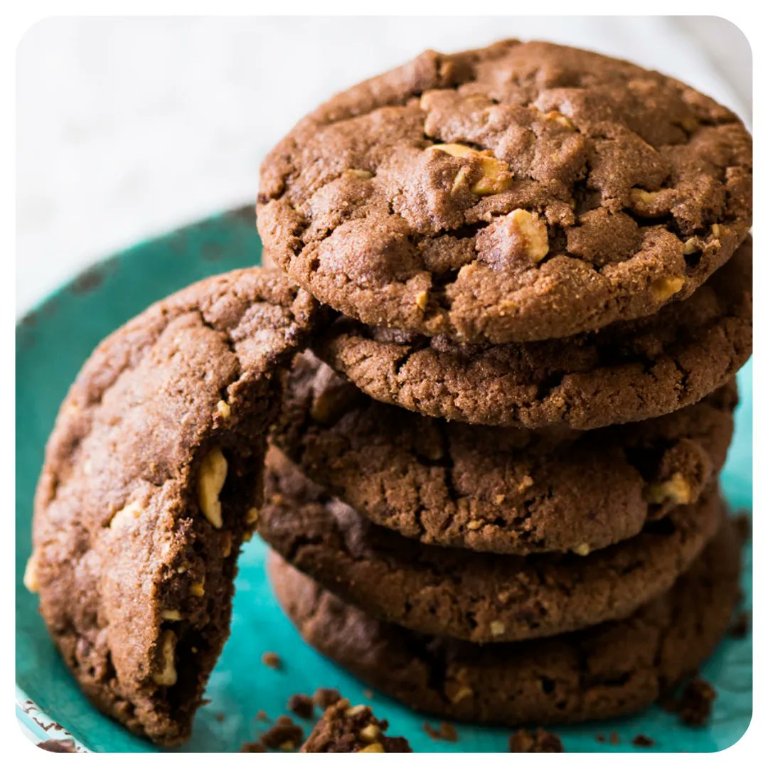 Peanut butter and chocolate is one of our favorite food combos. Try making our Chocolate &amp; Salted Peanut Cookies and let us know what you think!

Get the recipe here: buff.ly/3vj02HV

#PeanutButter #Chocolate #SaltedPeanut #CookieRecipe #Cookies #ChocolateAndPeanut