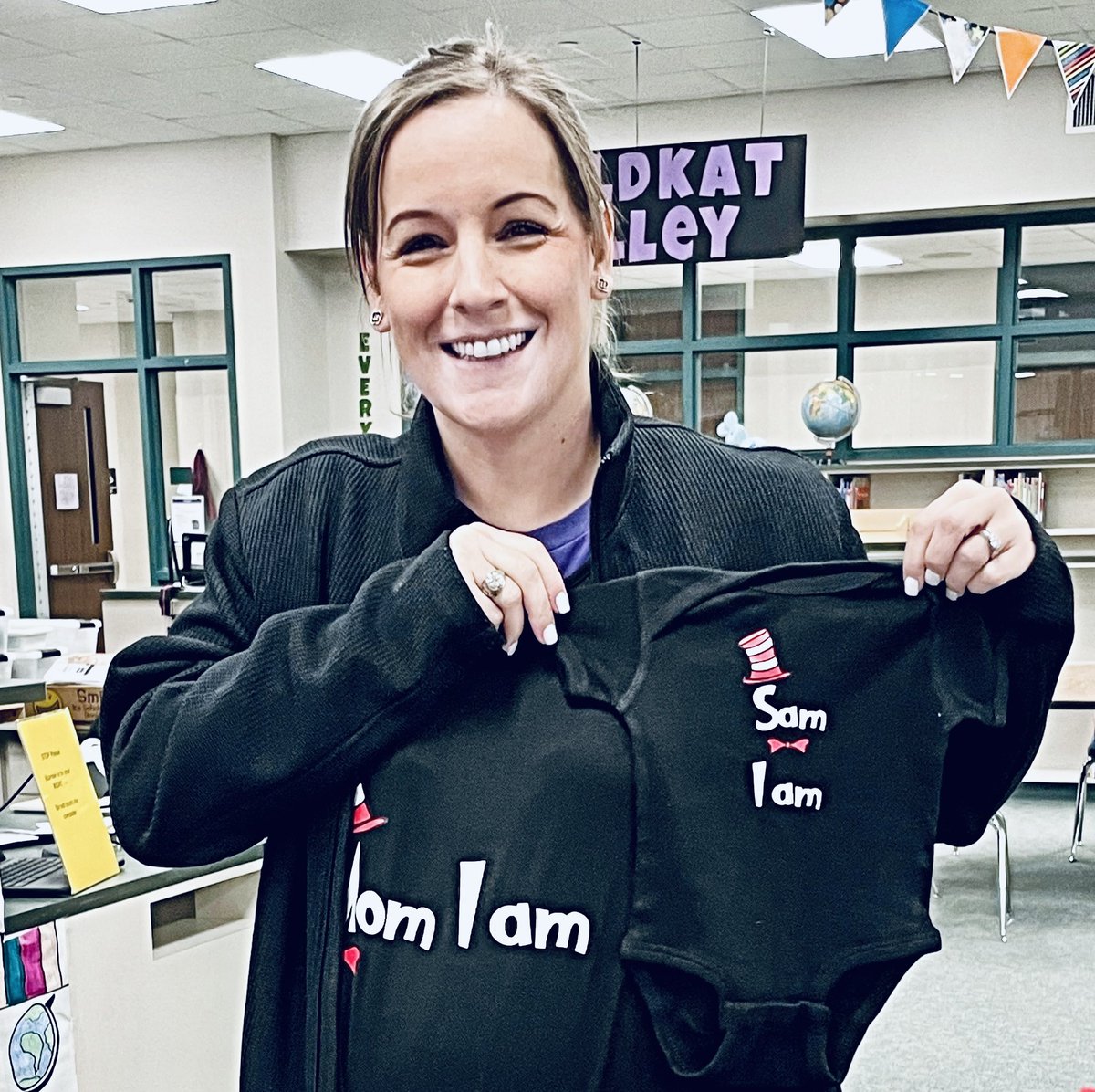 vejohnson18's tweet photo. Thankful for my 4th grade team! Also, the staff at Meador is hands down the best! Can’t wait for baby Sam to be here in July🖤 #WISDmeador
#samiam
#firstboy https://t.co/NyNrq7A2Gk
