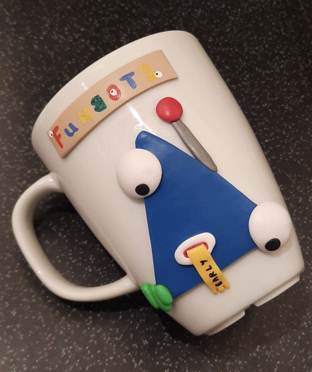 IrinaGeo96's tweet photo. @Funbots_NFT Funny mugs, anyone? Enjoyed making it! https://t.co/SgxTJbACra