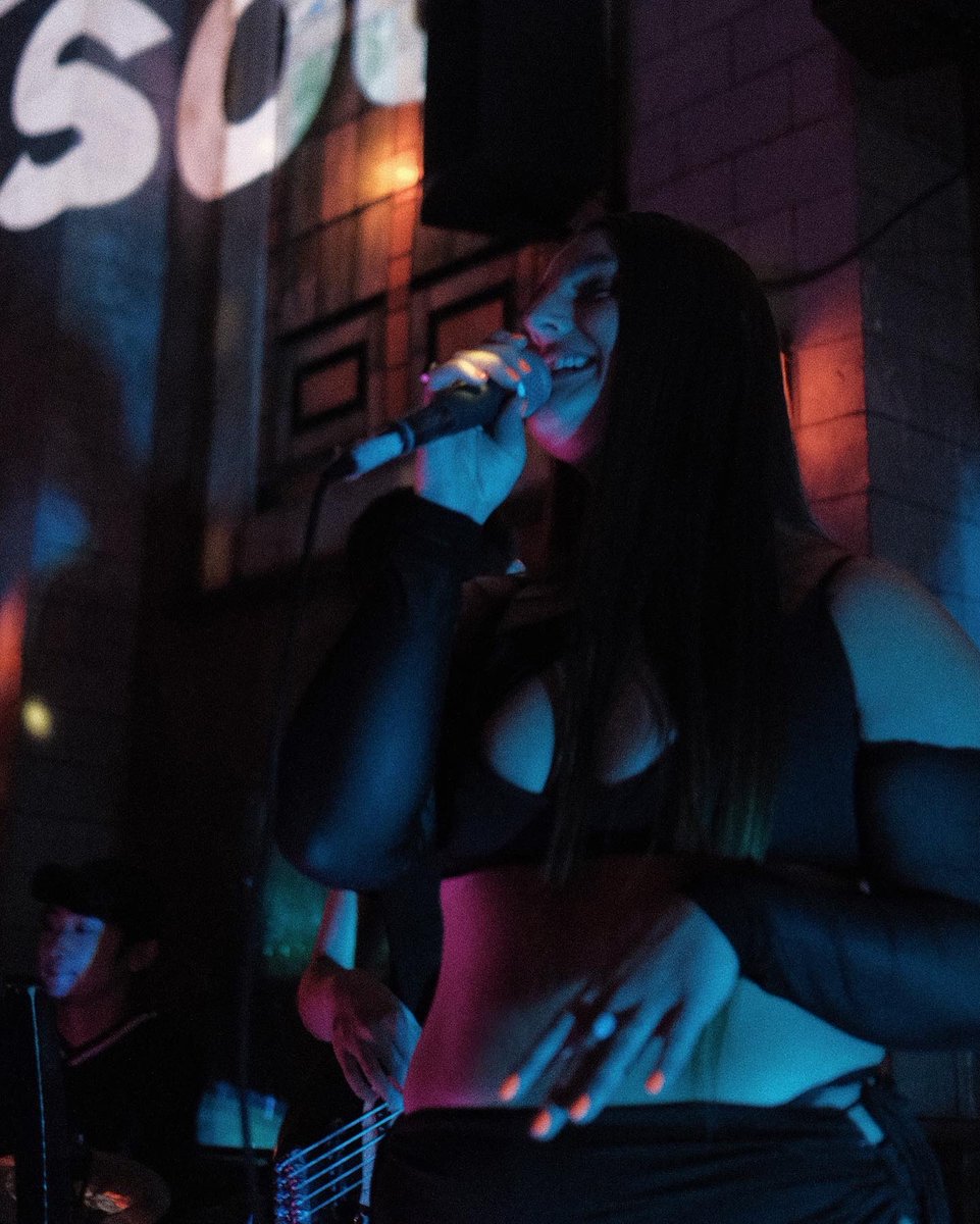 haleyurbo's tweet photo. from last week’s show - it was such a beautiful night 🖤 playing for a packed room of people i love, people who inspire me, people i haven’t seen in years…it was so refreshing to share my music again and i’m very grateful for everyone who came out 🦋 https://t.co/MuqcISsn7T