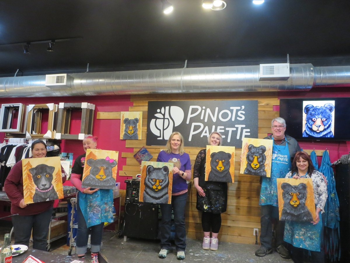 PinotCdA's tweet photo. I'll tell you, I could bearly contain myself when I saw how awesome these black bears (and 1 black dog!) turned out! I love painting things with personality! #pinotspalettecda #paintdrinkhavefun #blackbears #forest #ggrrr https://t.co/vmfJ4imJ26