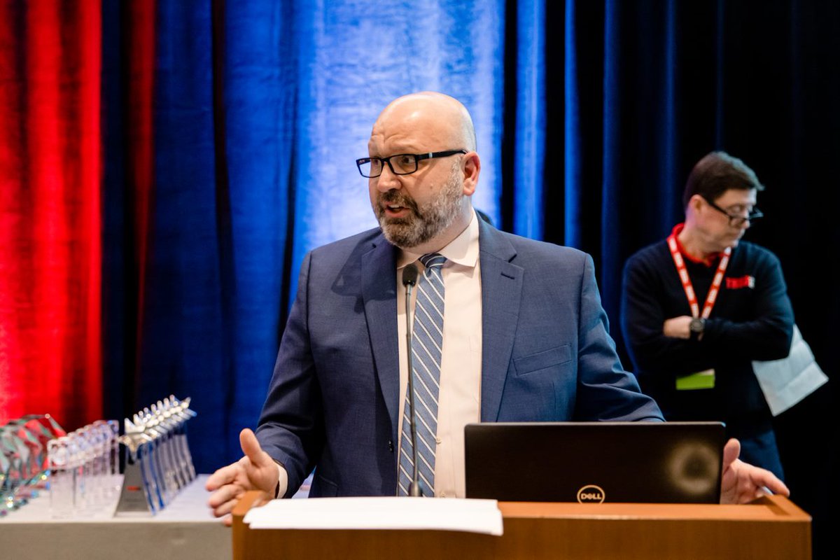 LandauUniforms's tweet photo. We are honored to announce that @trsa has chosen to present its Community Service award to Landau for our donation of 60,000 scrubs to TEMA and FEMA in an effort to support frontline healthcare workers. Thank you, TRSA, we are honored and humbled by this recognition. https://t.co/Ca4h6zTBX4