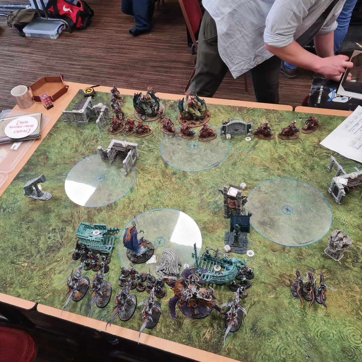 Happy to take 2nd at Matts Broken realms in Glasgow. Ran old deepkin due to no faq. Rerolls really helped. 5 really great games, great TO and venue. Can't wait till September for the next one