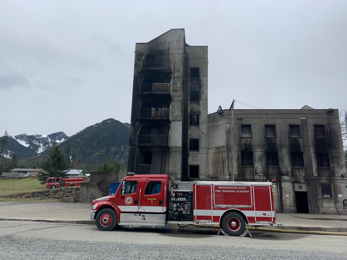 WAFireAcademy's tweet image. @BothellFire @ShorelineFire @woodinvillefr Onsite today and all week with #NorthKingCountyTrainingConsortium MCO's and #BurnBuilding training all week #WAFTA we want to see your fire training, tag us in your photos this week!