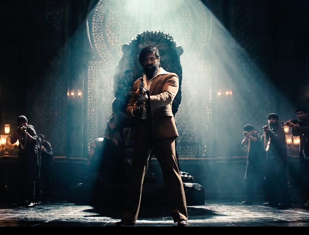 KonguScreens's tweet photo. #BeastMovie Day 6, failed to satisfy the B &amp; C audience across the screens in the Kongu belt.

#KGFChapter2 Day 5, no A,B,C for this Monster, being a Monday the mass entertainer had scored sky high! https://t.co/B5A6r0C8Wk