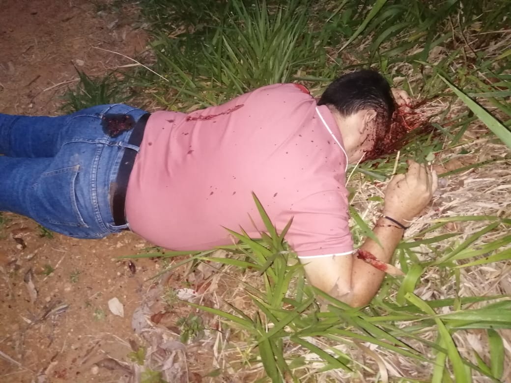 EnriqueCamargo2's tweet photo. Fue asesinado el ex alcalde del municipio de González, Cesar, Augusto Osorio y padre del actual secretario de Agricultura del departamento del Cesar. https://t.co/U5ZMPURcGB