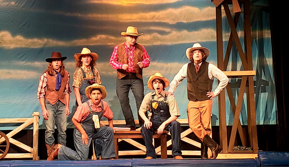 What?!! @bchs_theatre production of #Oklahoma opens Thursday and I haven't gotten my tickets? Better git 'em quick! #OKchatard #cuetocue #kansascity #dressrehearsal #theatreeducation