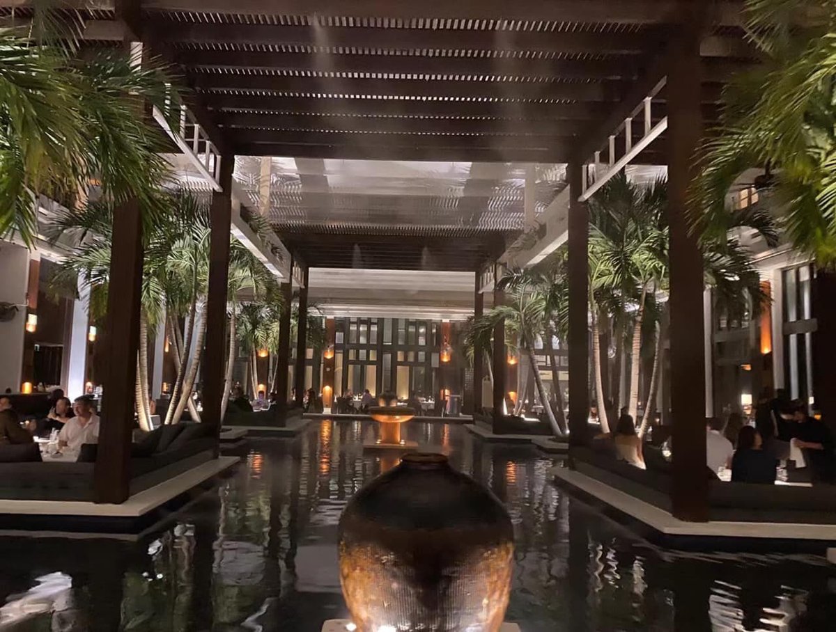 ipanchos's tweet image. Arrogance keeps others away from me #arrogance #night  #GirlBoss