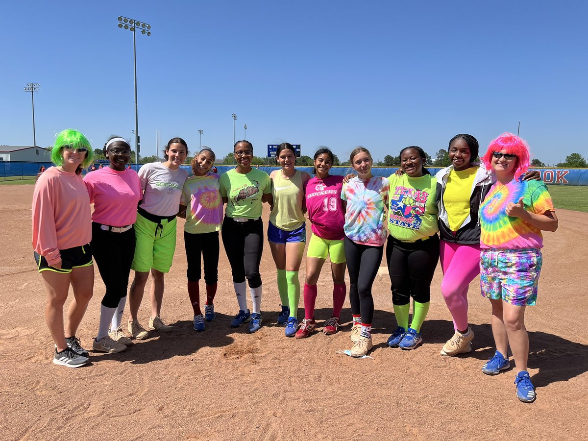 WBbruinsoftball's tweet photo. The last week of practice calls for dress up days. Monday = Neon
#LTS https://t.co/EzmpjUXLeW