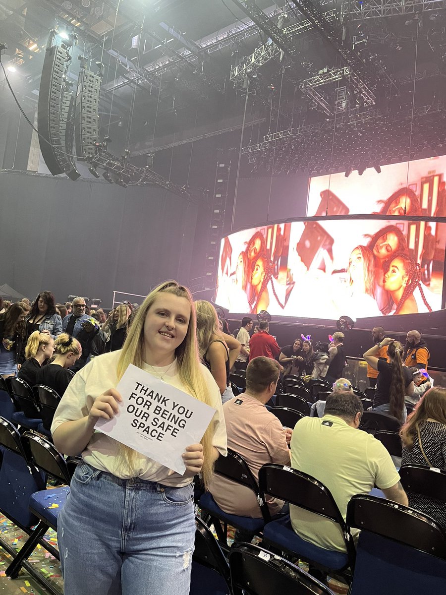 Jess tweet media