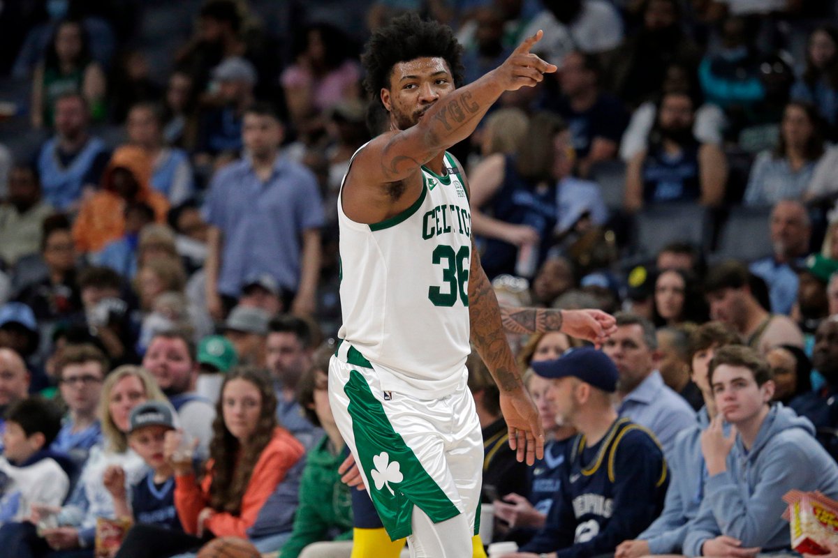 WEEI's tweet photo. Marcus Smart named NBA Defensive Player of the Year https://t.co/GkC7ZsIfIi #BleedGreen https://t.co/XMJyjaAE21