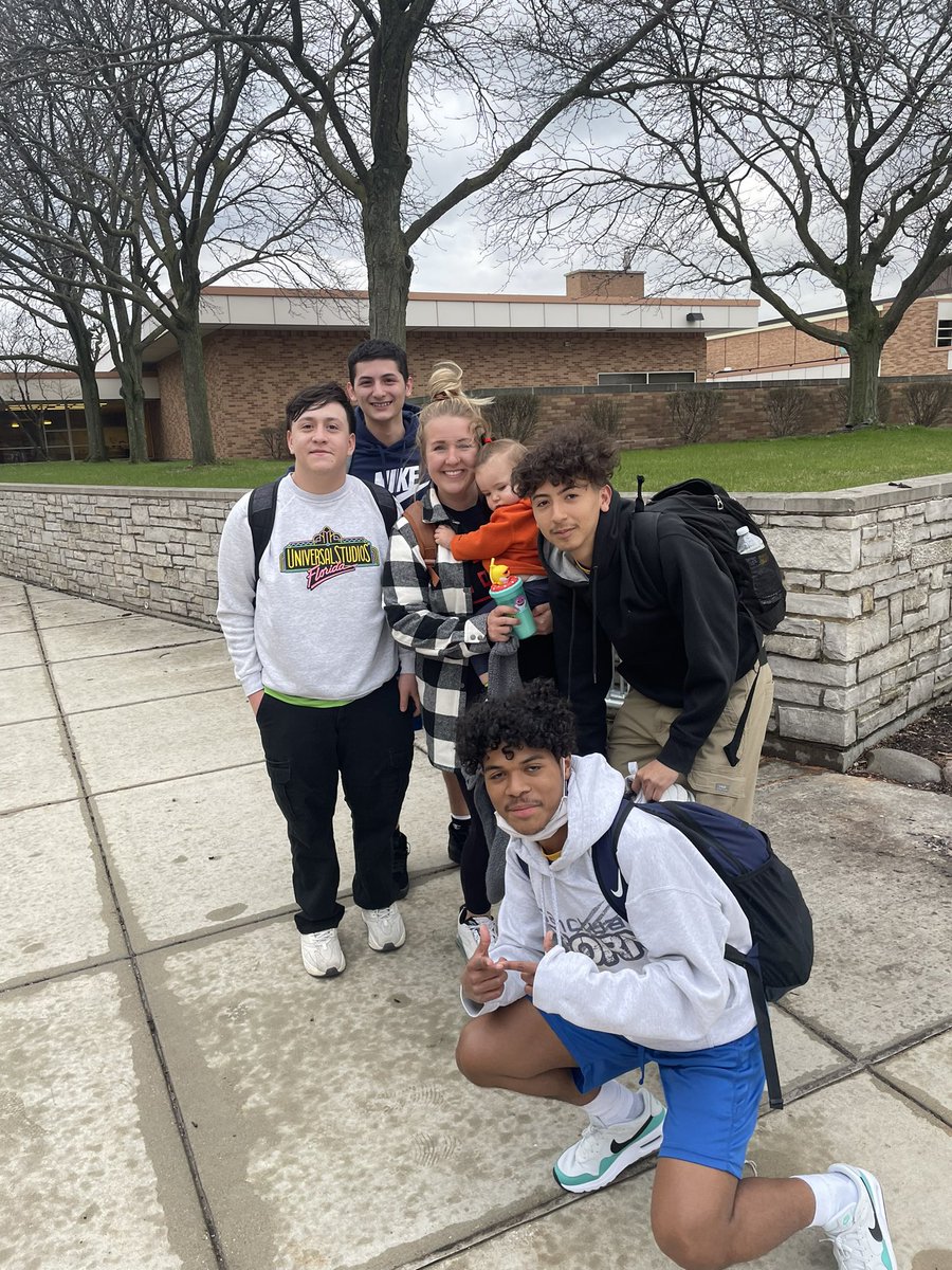 Getting to see my freshmen all grown up 🥺🤧 #timeisathief