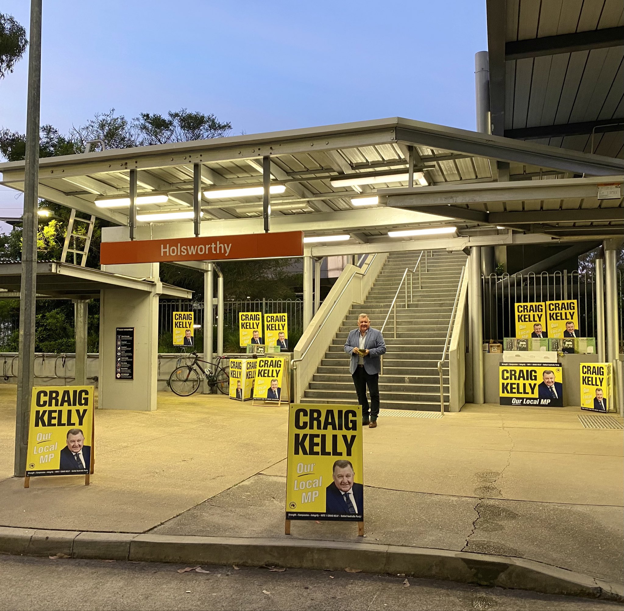 Craig Kelly on Twitter: "Great to be back at Holsworthy Railway Station