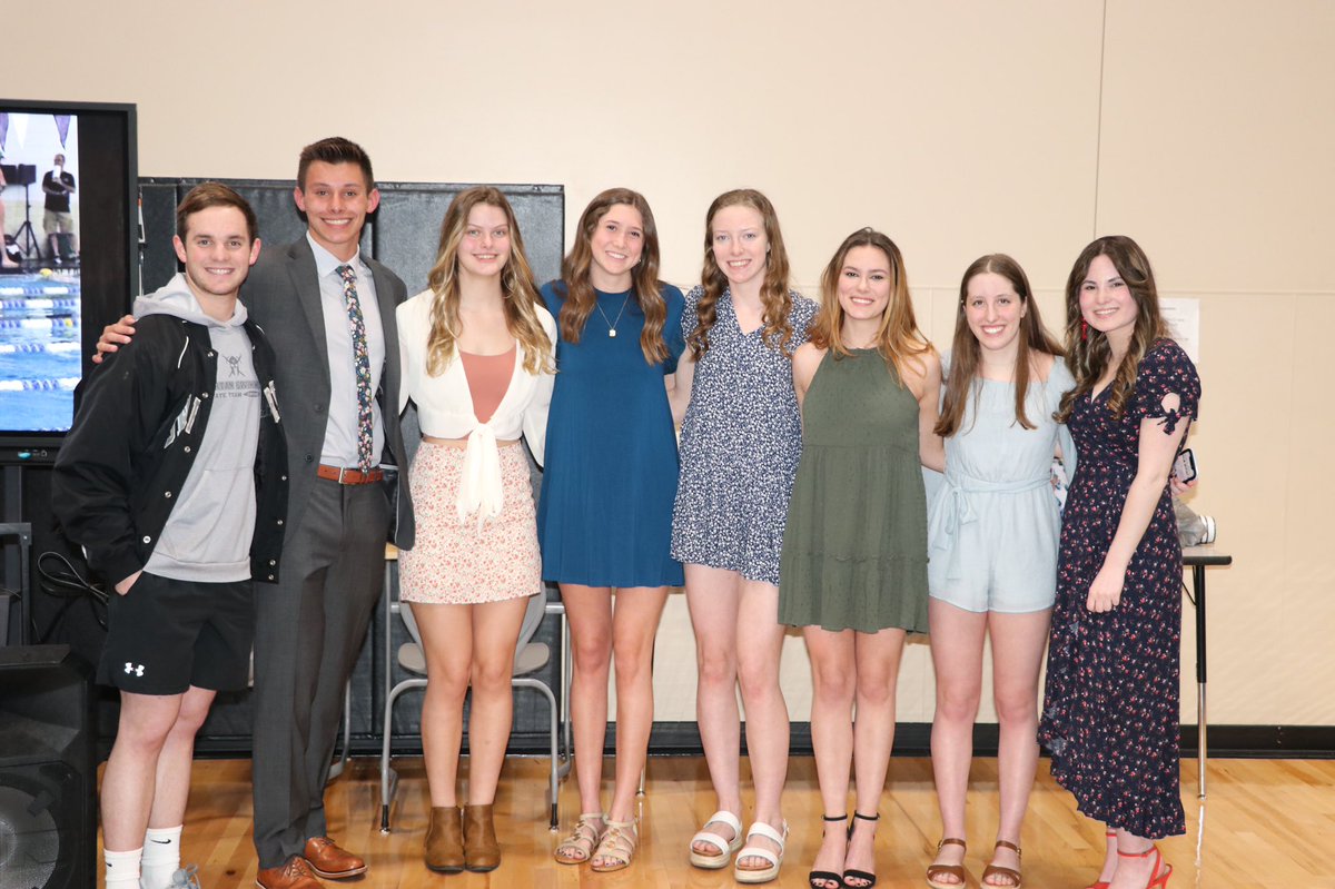 South Warren High School Swim and Dive Team tweet media