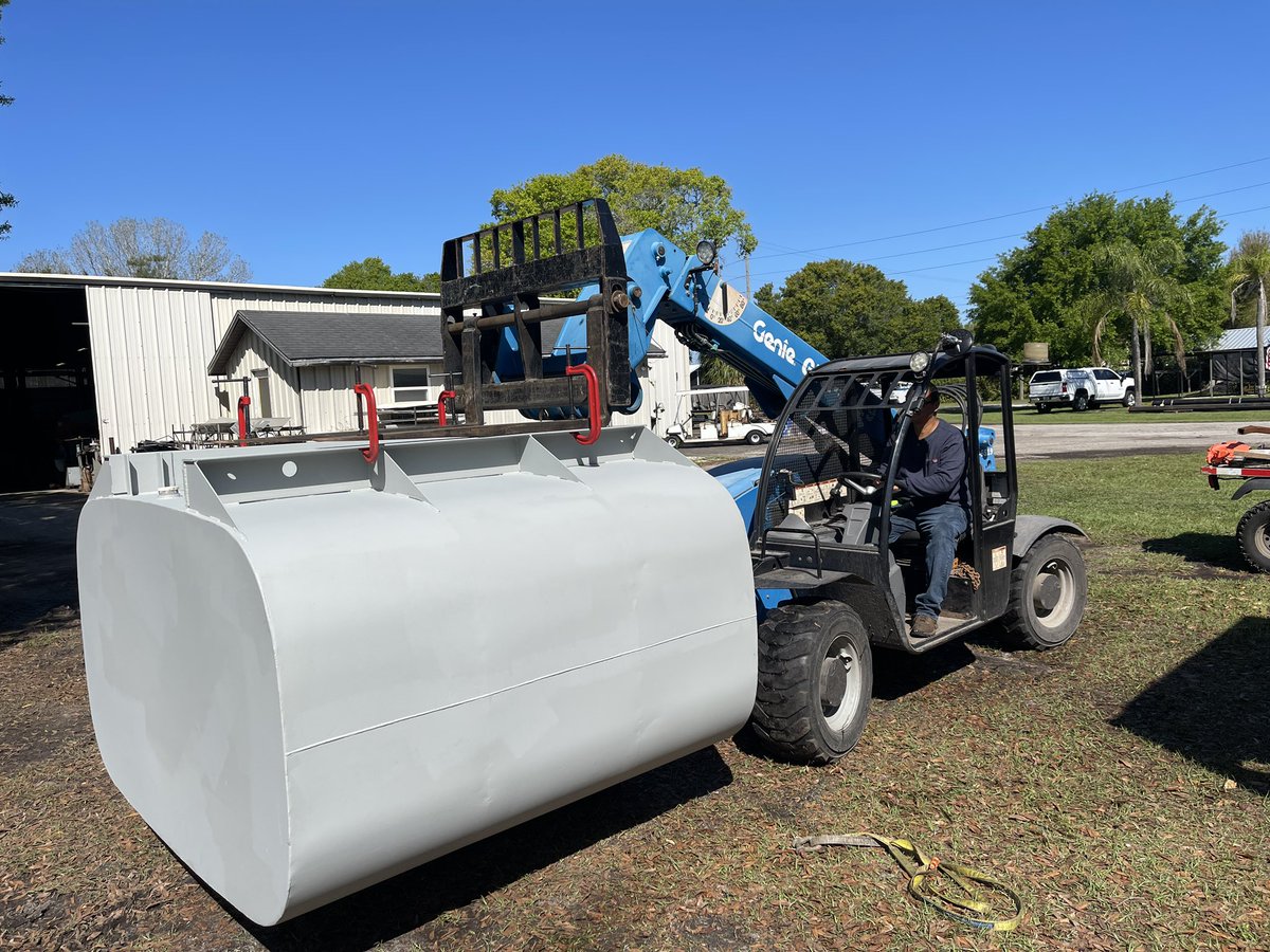 peterrrobinson's tweet photo. Fuel tanks for another 6WD truck heading to Guyana. https://t.co/Z89x6B6zMF