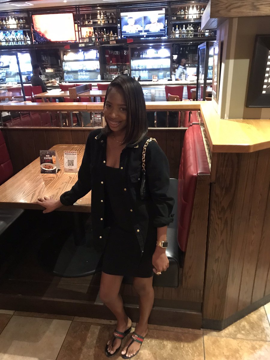 venessssaaaaaa's tweet photo. Night out💕 https://t.co/BnmGG26PT6