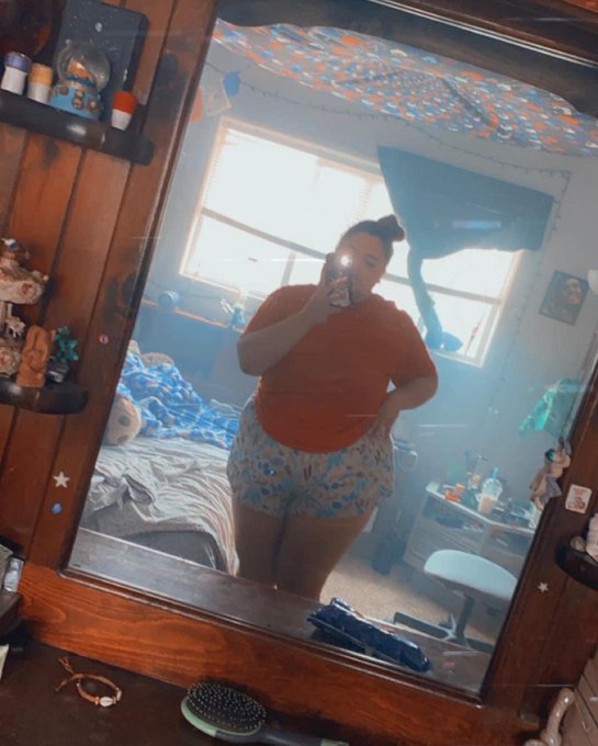 I have really tried to be body positive about me, and calling me &ldquo;fat&rdquo; or &ldquo;pregnant&rdquo; when I know I&rsquo;m<a href="/tag/biggerisbetter"class="tags"><span>#biggerisbetter</span></a><a href="/tag/bodypositivity"class="tags"><span>#bodypositivity</span></a><a href="/tag/biggirls"class="tags"><span>#biggirls</span></a>