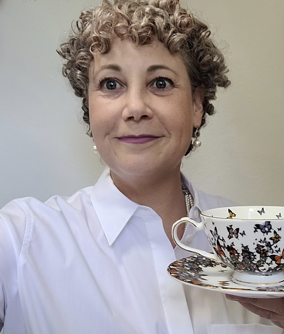 so_s's tweet photo. Today is the first day of @ocrfaustralia #whiteshirtcampaign. I support the campaign because more than anything I dream of a time when #ovariancancer is not a death sentence. It's too late for me. It's not too late for other women and girls.
https://t.co/yHUbd34ReA https://t.co/7vkKMtG6lB