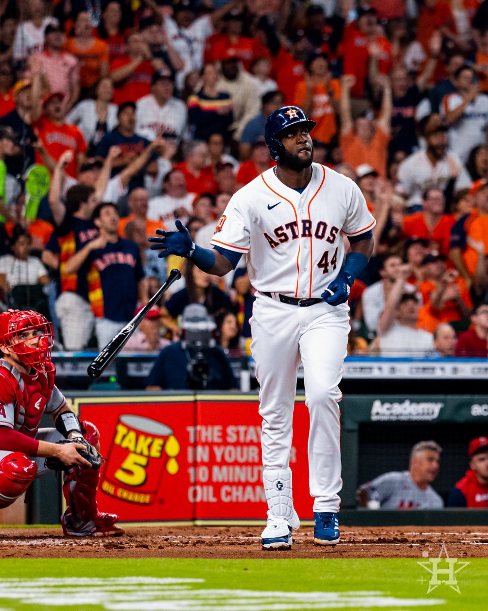 astros's tweet photo. Lane switchin' with the paint drippin'. https://t.co/4Z1LfQsm9e
