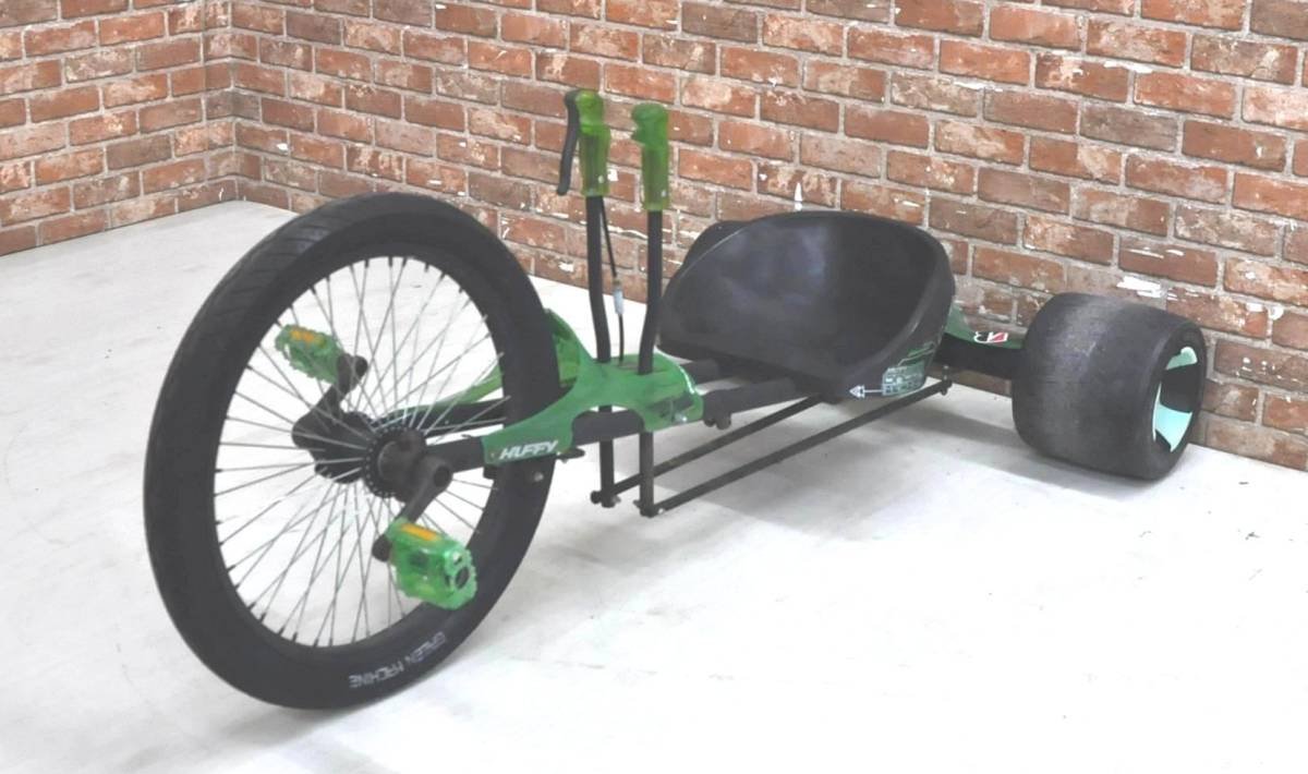Huffy ドリフトトライク Amazon.co.jp: Huffy Green Machine 20インチ ドリフトトライク