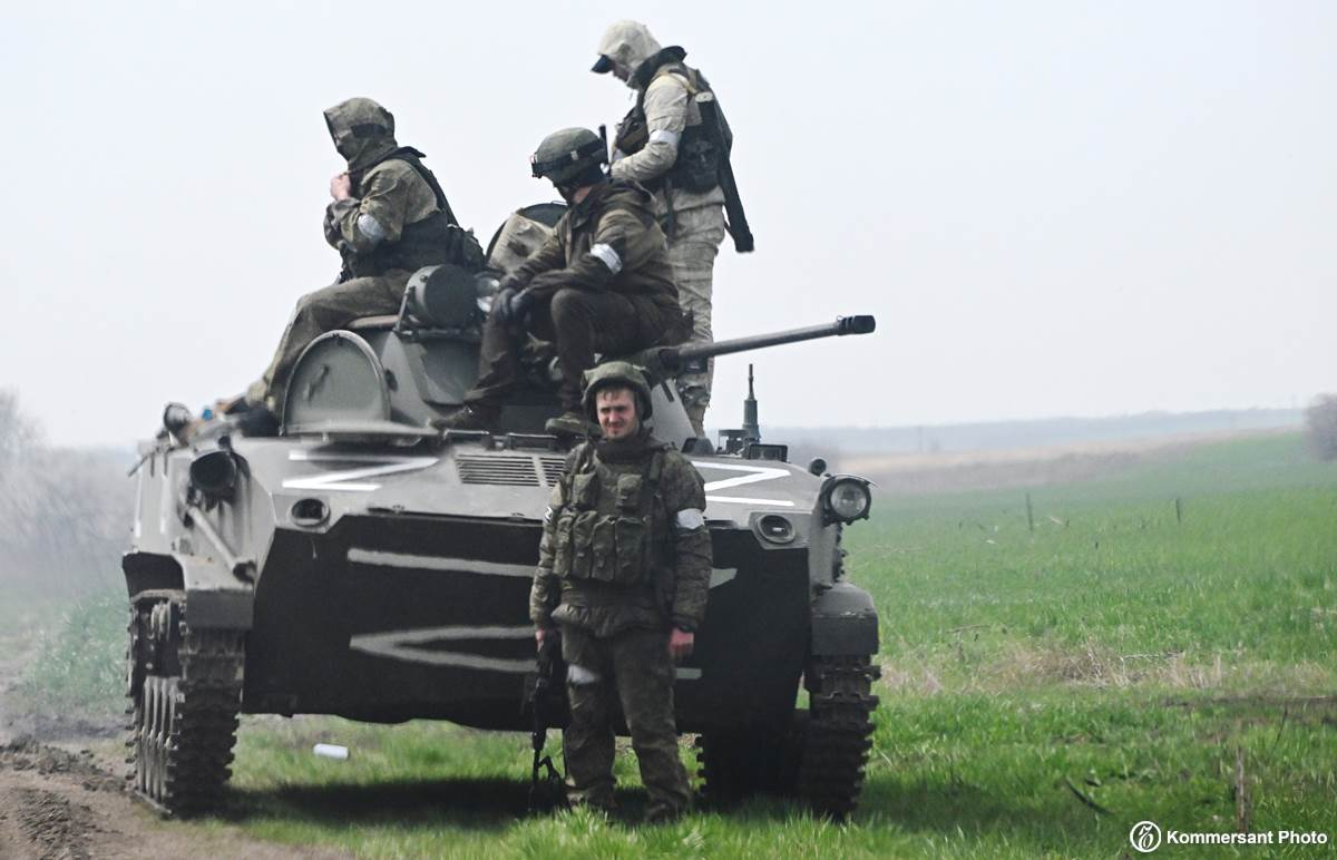 Почему в украину вводят войска. Армия России на Украине. Войска РФ на Украине. ЕС вводит войска на Украину.