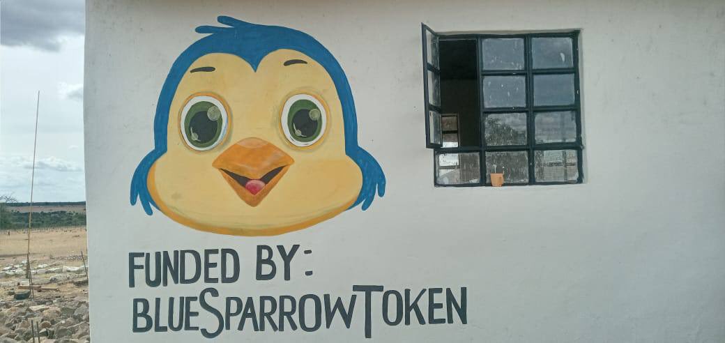 TerriBlueBit's tweet photo. @BinanceUS The #BlueSparrow community that has built a school in #Kenya and water tower for clean water in the Masai land. 

All from our tokenmics! 

Check us out 👉🏻 @BlueSparrowETH 

https://t.co/nsMb4kB6ML

#Bluesparrowcharity #BlueBit #BluSparrowToken #community #CryptoNews #Binance https://t.co/wctb9Rja60