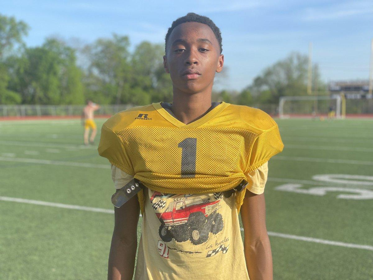 Jason_Howell's tweet photo. McKinney (TX) 2025 CB Zay Gentry is a long and lean 6-1, 165 and he already had them buzzing. In addition to football he is a regional qualifier in the 110 hurdles

@Gentry_Zay | @McKinneyHS_FB | @Coach_Shavers https://t.co/sAIRUrP3Hq
