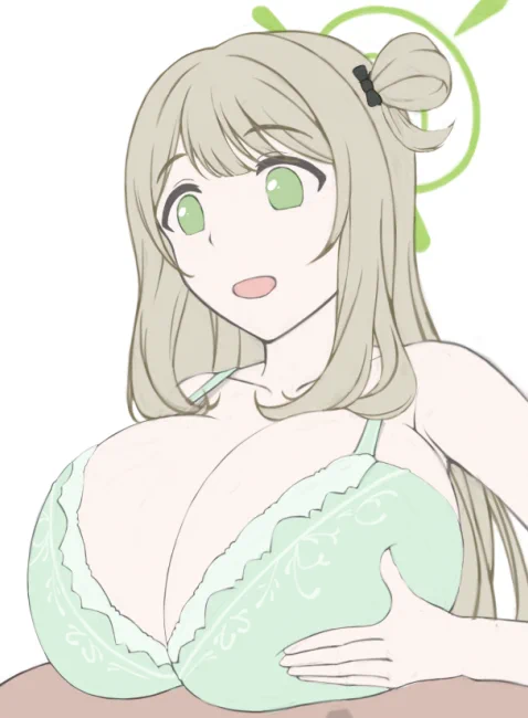 今月のfantia用のラフです
二次元超サイズおっぱい用ブラの形って難しすぎませんか????? 