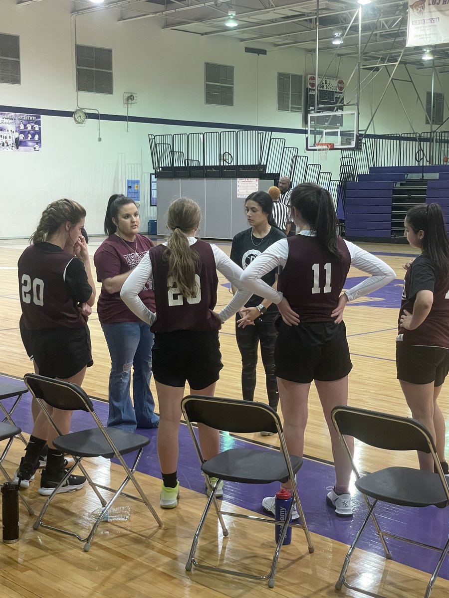 BHSLadyBearBB's tweet photo. We picked up another win tonight in the Spring League. @kenadeel3 dropped 26 tonight. Great job ladies. Keep putting in that work. https://t.co/3bTu27ASVD