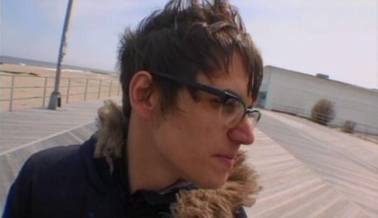 hourly mikey way 🖤 (@mikeywayoclock) on Twitter photo 