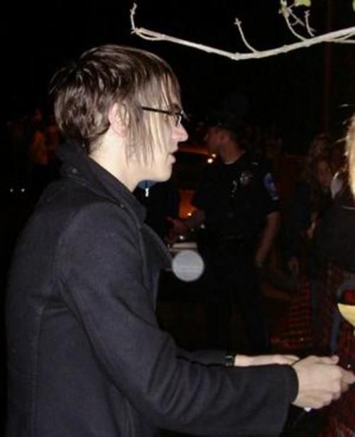 hourly mikey way 🖤 (@mikeywayoclock) on Twitter photo 