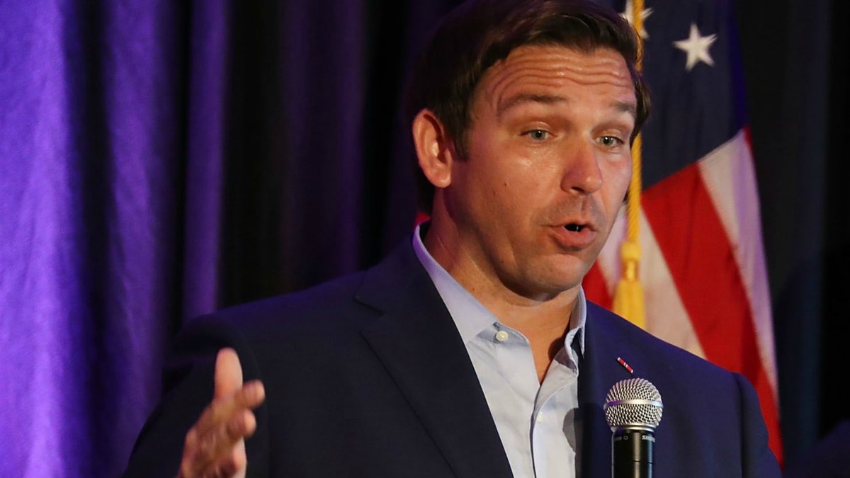fbonn2000's tweet photo. No
Accountability
Zero
Information

Books banned in Florida with no explanation. Where have we seen this before? Hmmm

#DeSantisBookBan
#DeSantis 
#Floriduh https://t.co/4NJ1qEyrzS