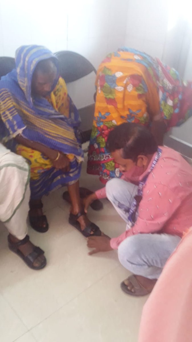 CBhadrak's tweet photo. #Leprosy
Cured Leprosy Persons with disabilities of Basudevpur block fitted with #MCR shoes by @CBhadrak with the cooperation of @DSSO_Bhadrak  and Dist leprosy Officer Bhadrak on 18th April 2022. @DM_Bhadrak @SSEPD2 @Bhaskar__Sarma @MoSarkar5T https://t.co/5PqXybiEij