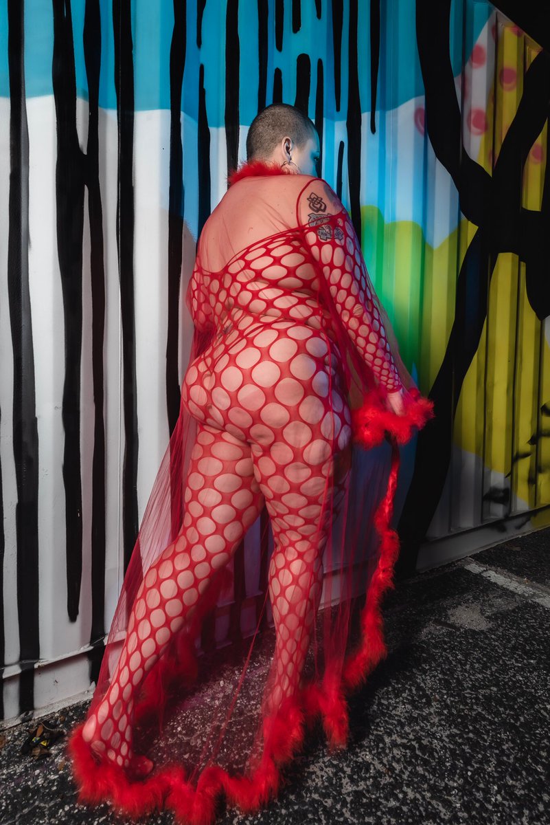 RainbowTatGirl's tweet photo. But I love to watch you go!! 👀

RETWEET and follow me on Instagram!! https://t.co/Wjp5ZAD3K9

#thatasstho #pawg #Bigbootygang https://t.co/k5JevuNCmC