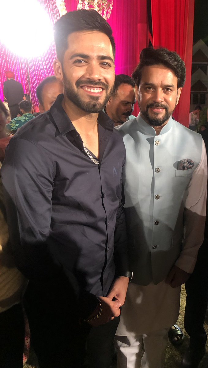 ImPchopra's tweet photo. With the most dynamic politician of the country @ianuragthakur sir 😍❤️#sportsministry #politician #aboutlastnight #throwback #throwbacktuesday #tbt #grateful #blessed https://t.co/TNzJDZdMLK